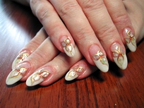гелевый френч на свои ногти, дизайн
